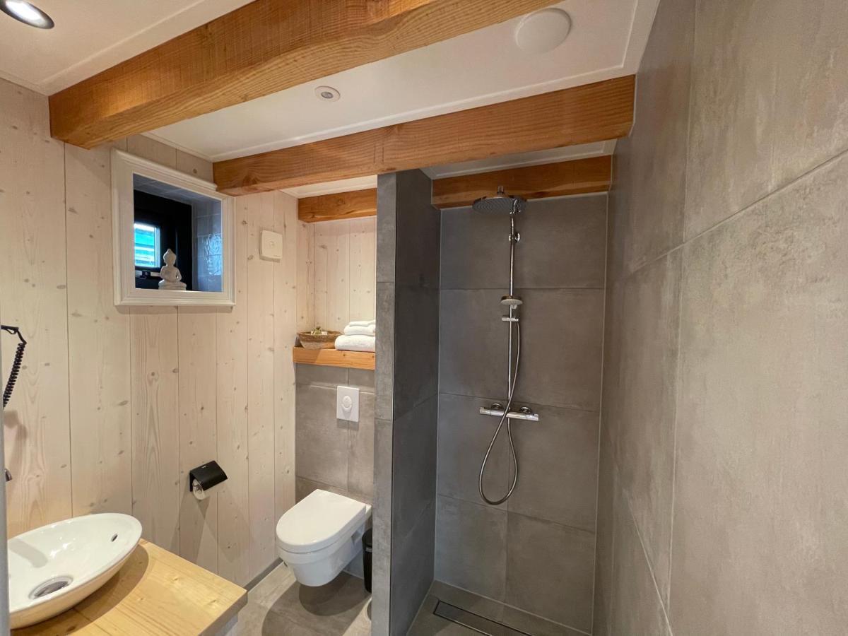 Luxury Chalets 莫尼肯达姆 外观 照片