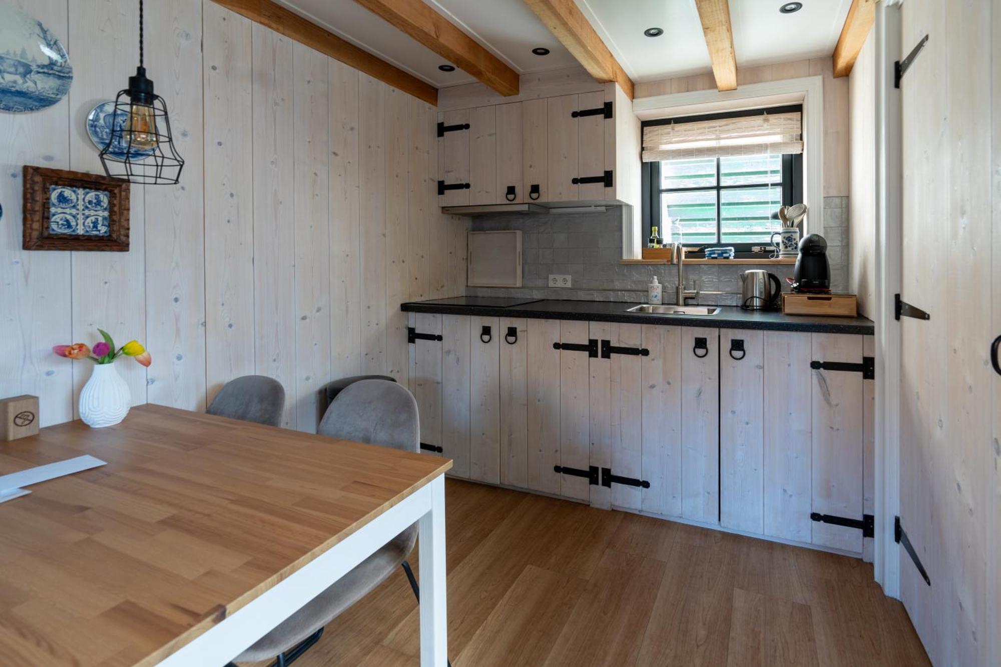 Luxury Chalets 莫尼肯达姆 外观 照片