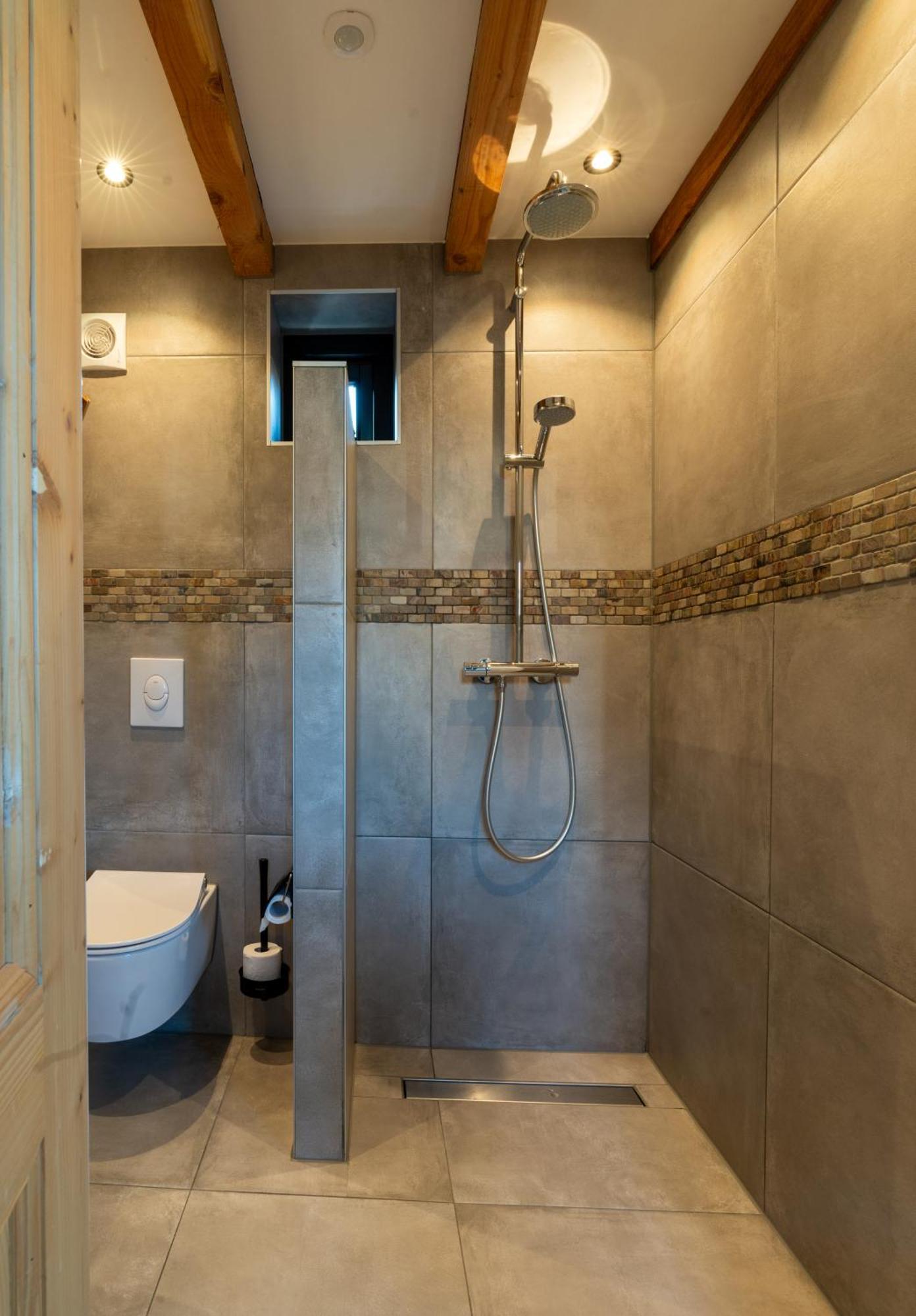 Luxury Chalets 莫尼肯达姆 外观 照片
