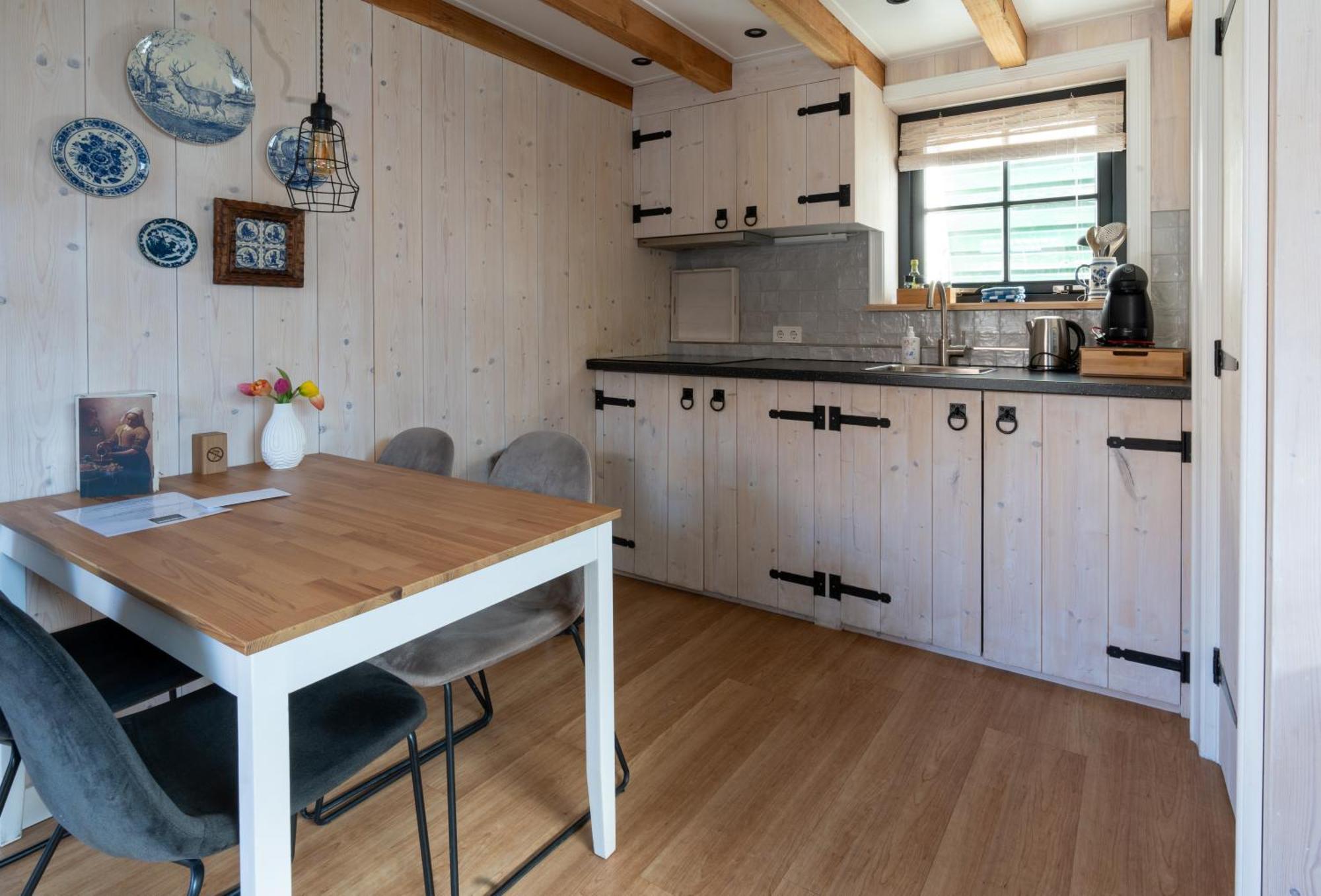Luxury Chalets 莫尼肯达姆 外观 照片